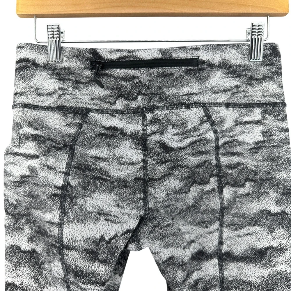 Lululemon Speed Up Crop 21 Black White Static Wave Print Leggings Womens Size 6